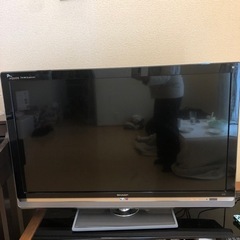 シャープ　AQUOS 液晶カラテレビ　40インチ