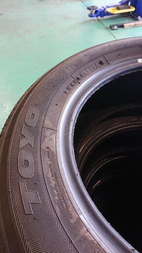 車のパーツ TOYO中古タイヤ175/70R14