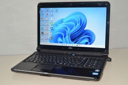 最新Windows11+office 爆速新品SSD256GB 富士通 LIFEBOOK AH56/C i5-2520M/8GB/15.6インチ/ブルーレイ/無線/Webカメラ/HDMI/便利なソフト