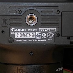 キヤノン　カメラ　CANON 600D