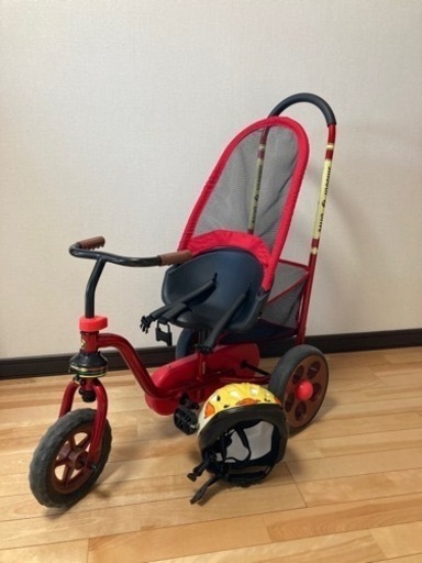 【お譲り先決定】ヘルメット付き　定価15000円　超美品　ピープル　三輪車