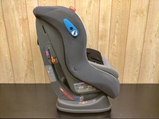 Pigeon チャイルドシート cuna more 兵庫県 三田市発 新生児～4才頃 体重18kg以下 重量約5.5kg ピジョン クーナモア 中古 Pigeon チャイルドシート cuna more 兵庫県 三田市発 新生児～4才頃
