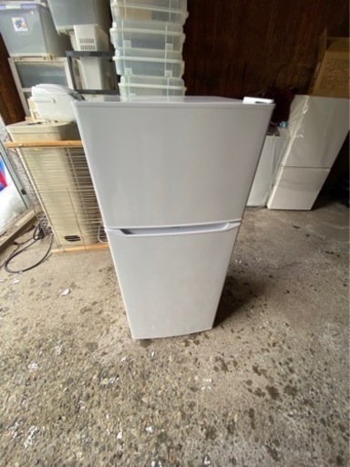 【ハイアール】2ドア 冷凍冷蔵庫 130L JR-N130A (K) 2020年 耐熱性能天板 強化ガラストレイ スリムボディ