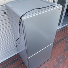 ユーイング スリムデザイン シルバー 冷蔵庫