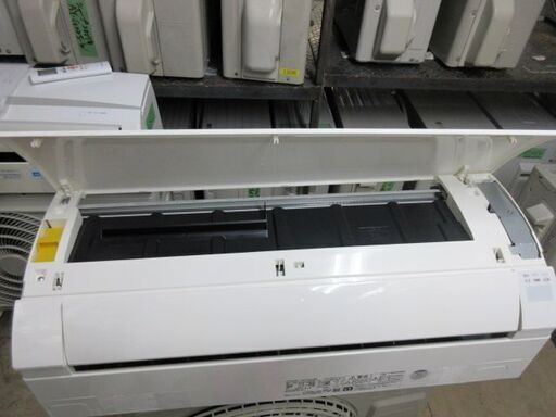 K03120　日立　中古エアコン　主に6畳用　冷2.2kw ／ 暖2.2kw