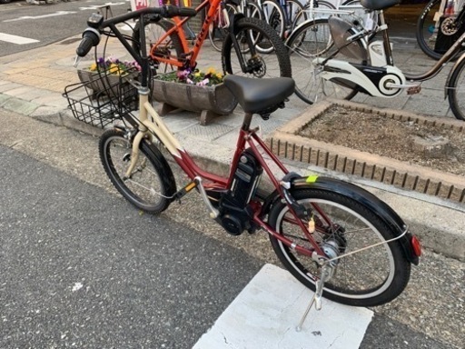 SALE‼️ 電動自転車 20インチ バッテリーと充電器 付き