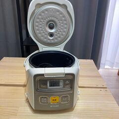 マイコン炊飯器 3合炊き タイガー JAL-R551
