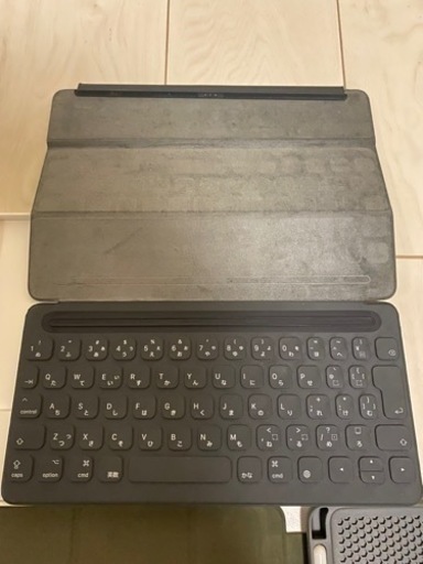 Amazon | 横／縦両方対応 2025 iPad A16 第11世代 キーボード ケース 360度 回転可能 2022 iPad 10 第10世代 ケース 取り外し可能 Bluetooth ワイヤレス キーボード 軽量 分離式 透明 カバー 可愛い ペン収納 カラーキー 磁石 マグネットカバー, ピンクブルー | SENLAN |