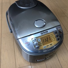 商談中　炊飯器　象印NP-HV10 5.5合