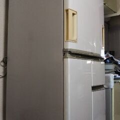 冷蔵庫2004年製品