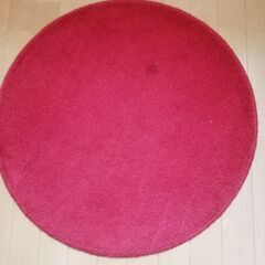イケア円形ラグ　赤色　直径70センチ　