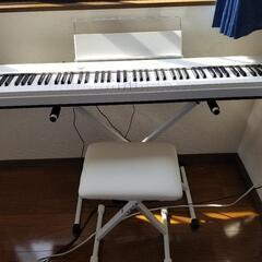 【さらに値下げ】電子ピアノ　カシオ　Privia PX-S1000