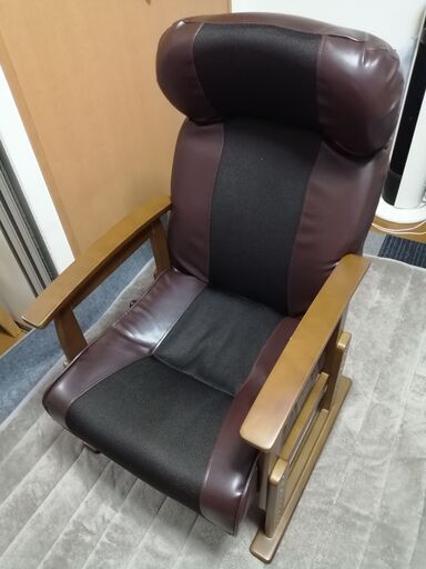 座椅子（組立式：コンパクト収納） リクライニングなど高機能