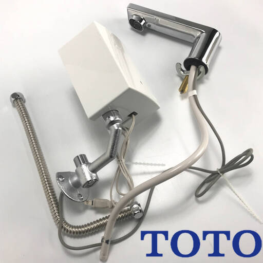 pa1/33 中古　TOTO トートー　台付自動水栓　単水栓　TENA12F　AC100V　アクアオート ①　蛇口　水栓　洗面所　内装