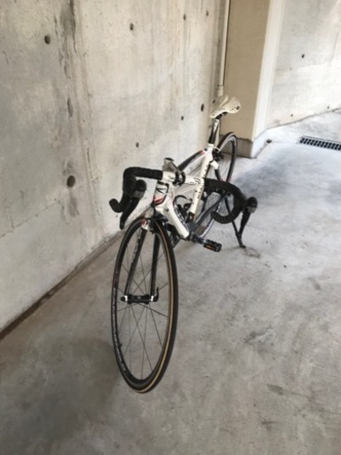 KUOTA KHARMA(クオータ カルマ)105カーボン完成車 DHバー付き クオータ KUOTA カルマ KHARMA 105 2012年モデル カーボンロード