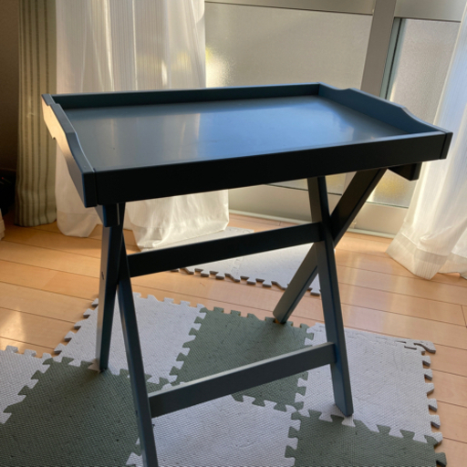 【IKEAで大人気】　トレイテーブル (3/25まで限定)