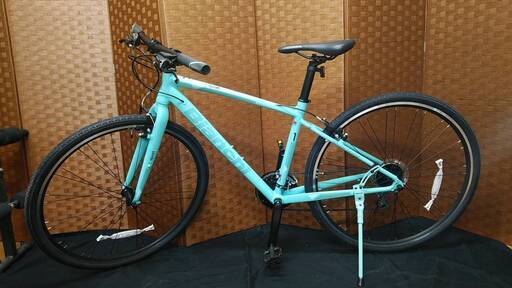 【美品】 有名メーカー　ビアンキ　クロスバイク 　Bianchi　2020年モデル　3×8速