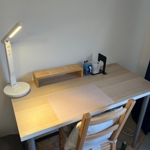 IKEA 机と椅子セット