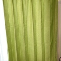 遮光カーテン　緑色　2枚組