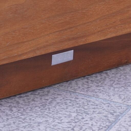 IDEE(イデー)で取り扱われていたATINO SOFA TABLE(アティーノ ソファ テーブル)です。ウォルナット材を使用した北欧風 リビングテーブル。スッキリしたデザインはサイドテーブルにも♪CB312 - 売ります・あげます