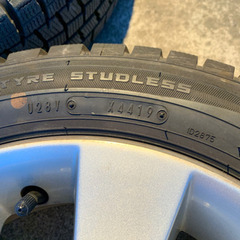 155／65R14スタッドレス　スズキ純正スタッドレス