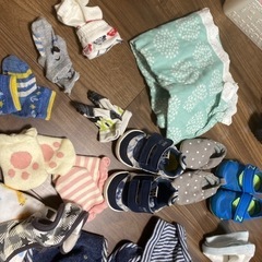 取引中　　新生児から2才ぐらいまでの服や靴