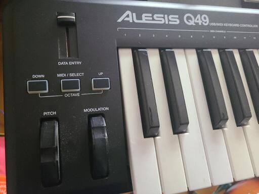 MIDIキーボード2台 EDIROL by Roland PCR-300 & ALESIS Q49 オマケで