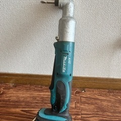 マキタ充電式アングルインパクトドライバー充電付き