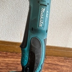 マキタ充電式アングルインパクトドライバー充電付き