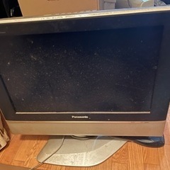 液晶テレビ