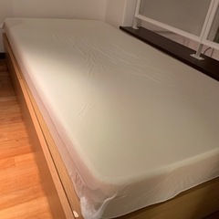 無印良品　シングルベッド（収納付）& 低反発マットレス