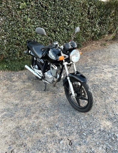 174. 動画あり　スズキ　EN125   小型　バイク　125cc  車体