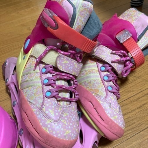 値下げしました!】ローラースケート 女の子用5才ー10才用 zonaamarela