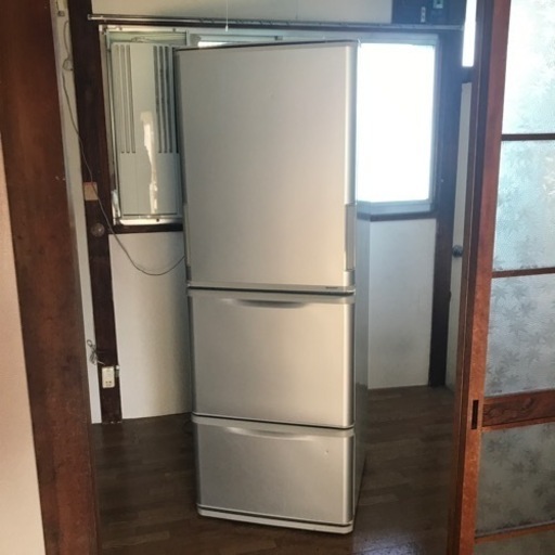 シャープ　冷蔵庫　両面開き　2016年
