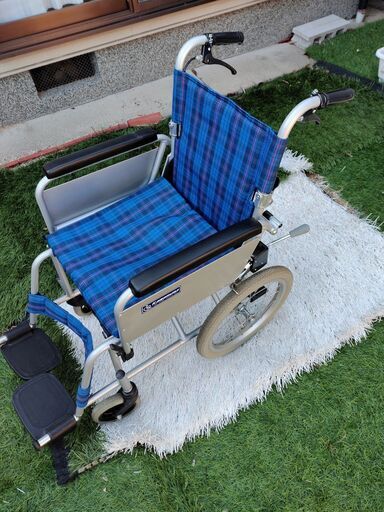KAWAMURA カワムラ 折り畳み 車椅子　　SBX2165
