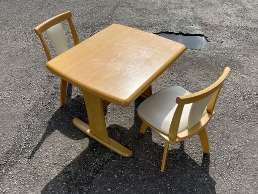 二人用！美品 ニトリ ダイニング3点セット 木製ダイニングテーブル 木製回転チェア 木目 机 椅子 C