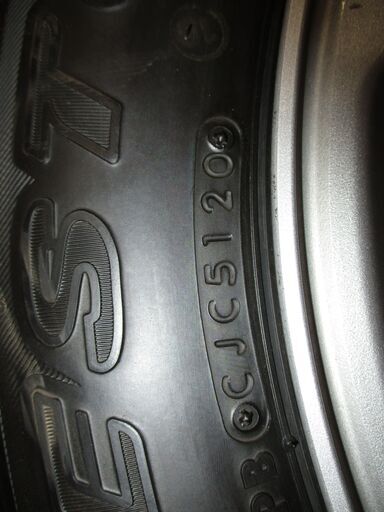 JB23ジムニー夏タイヤお譲り致します。185/80R16　BS