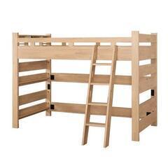 ハシゴ付き木製ベッド
