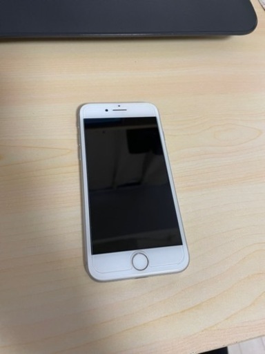 iPhone 8 64GB (Simロック解除済み、ソフトバンク)