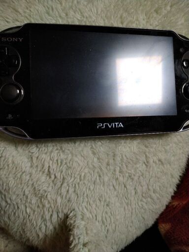 PlayStation®Vita クリスタル・ブラック 3G/Wi-Fiモデル
