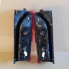 トヨタ　ハイエース　テールランプ純正