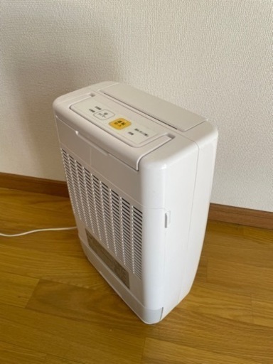 【受け渡し予定者決まっております】2019年製　アイリスオーヤマ　衣類乾燥除湿機