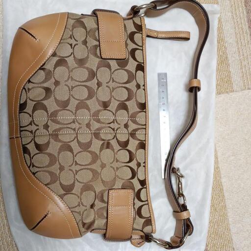 COACHIショルダーバッグ