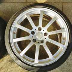 （取引中）18インチ　タイヤ・ホイールセット