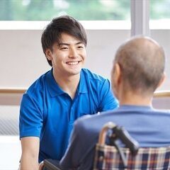 ＼自由シフトでラクラク介護／日勤のみ、Wワーク、時短など働き方を...