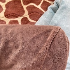 セミダブル毛布2枚　敷毛布1枚　