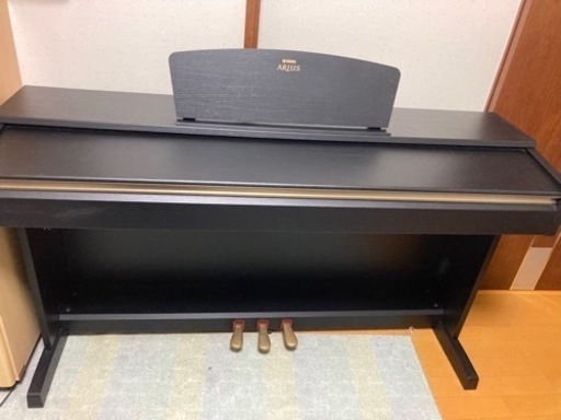 ヤマハ　電子ピアノ　YDP-161B  2012年製