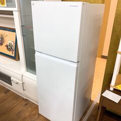 冷蔵庫　2ドア　YRZ-F23H1　2021年製　ホワイト