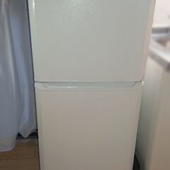 ☆美品☆ハイアール ノンフロン冷凍冷蔵庫 JR-N121A