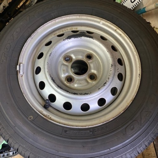 夏用タイヤ TOYO V-02e 165 R13